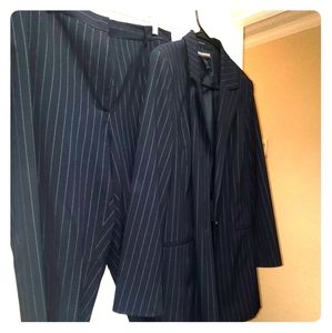 3 pc Navy and White pinstripe womens pants suit